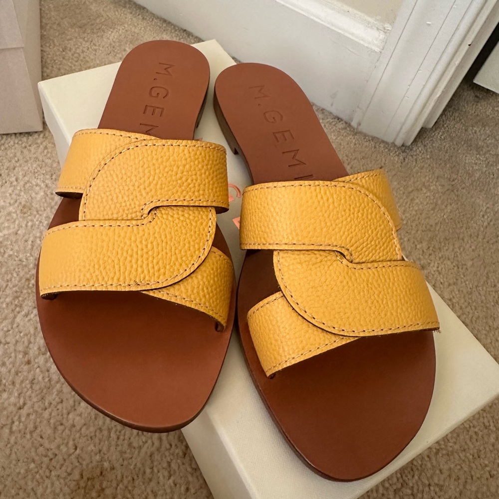 Brand new M.Gemi Italian leather slippers